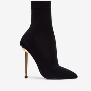 Jade black Lycra heels